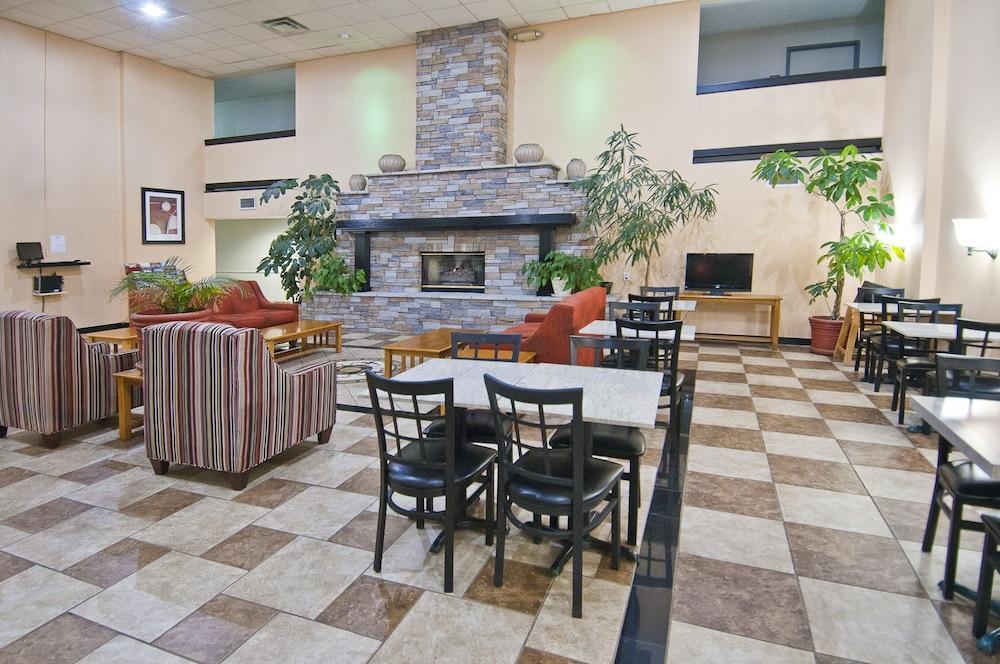 Econo Lodge Ardmore Bagian luar foto