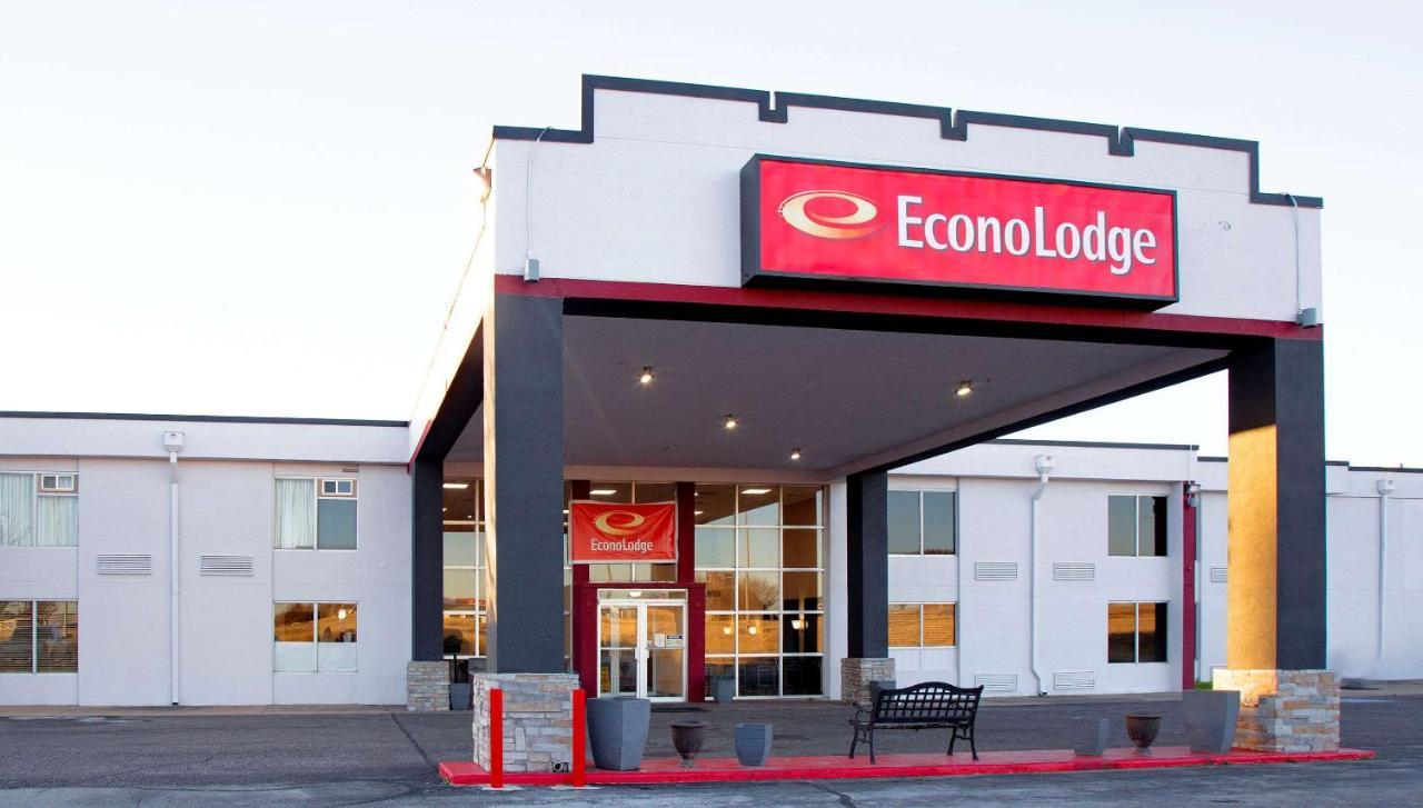 Econo Lodge Ardmore Bagian luar foto