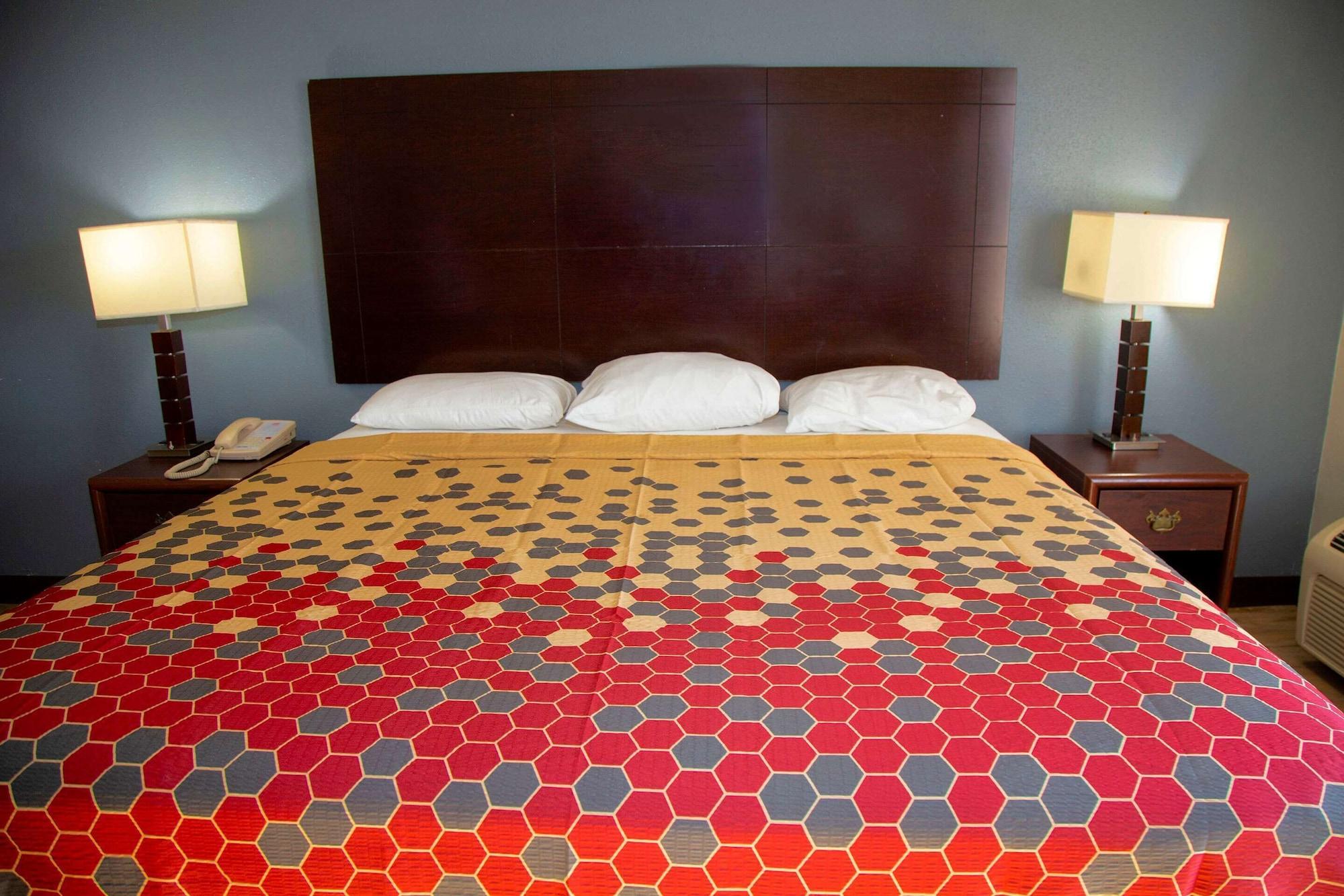 Econo Lodge Ardmore Bagian luar foto