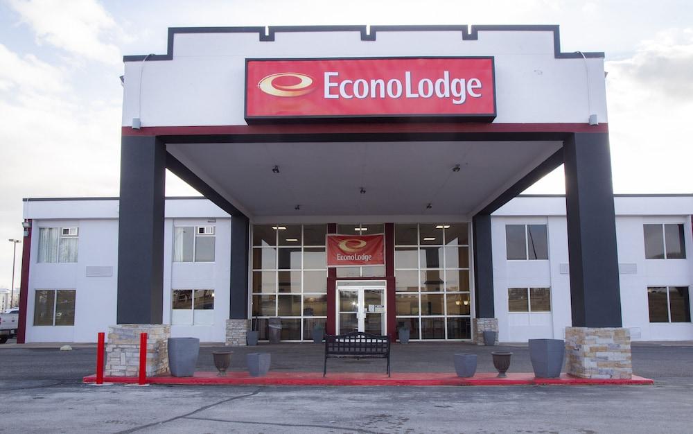 Econo Lodge Ardmore Bagian luar foto