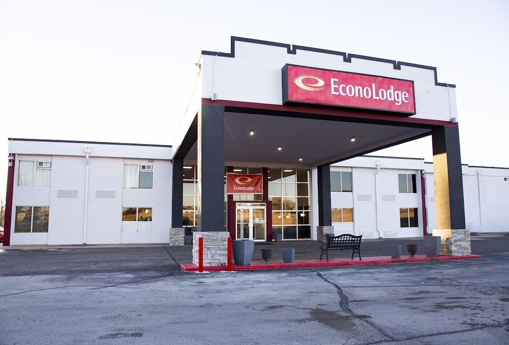 Econo Lodge Ardmore Bagian luar foto