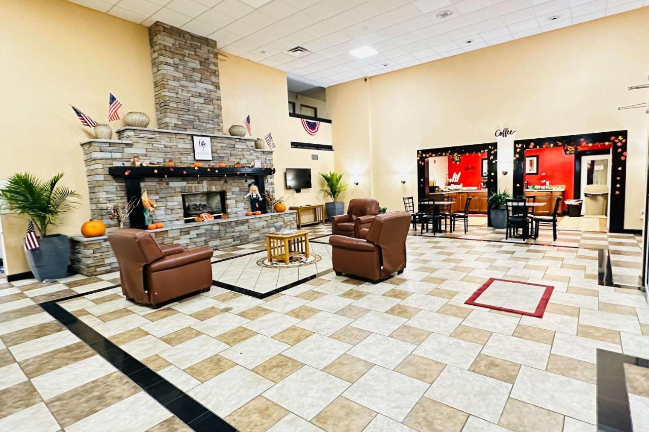 Econo Lodge Ardmore Bagian luar foto